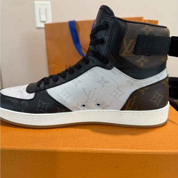 Like new - Picture 6 of 16